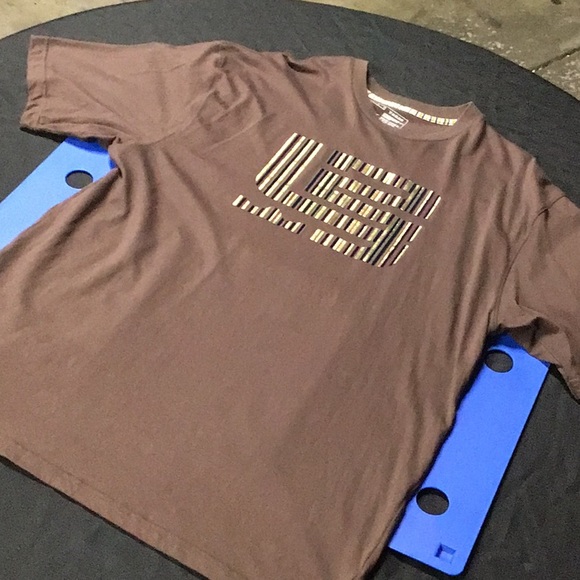 Nike VINTAGE LEBRON JAMES SHIRT - Picture 14 of 14